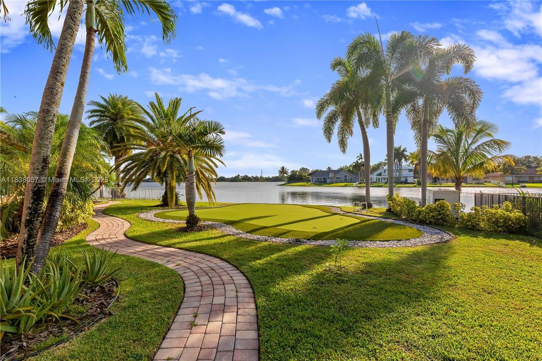 Recently Sold: $1,399,000 (5 beds, 3 baths, 3179 Square Feet)