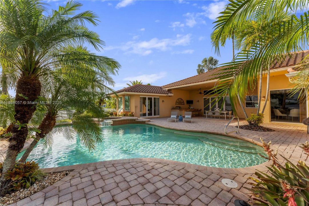 Recently Sold: $1,399,000 (5 beds, 3 baths, 3179 Square Feet)