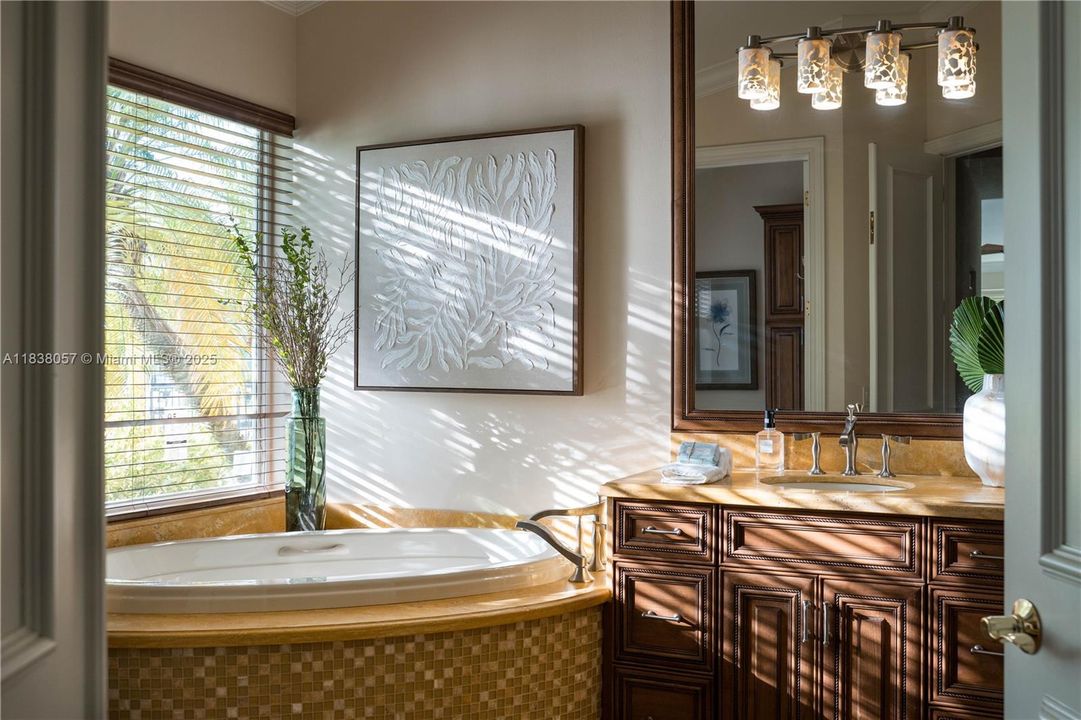 Recently Sold: $1,399,000 (5 beds, 3 baths, 3179 Square Feet)