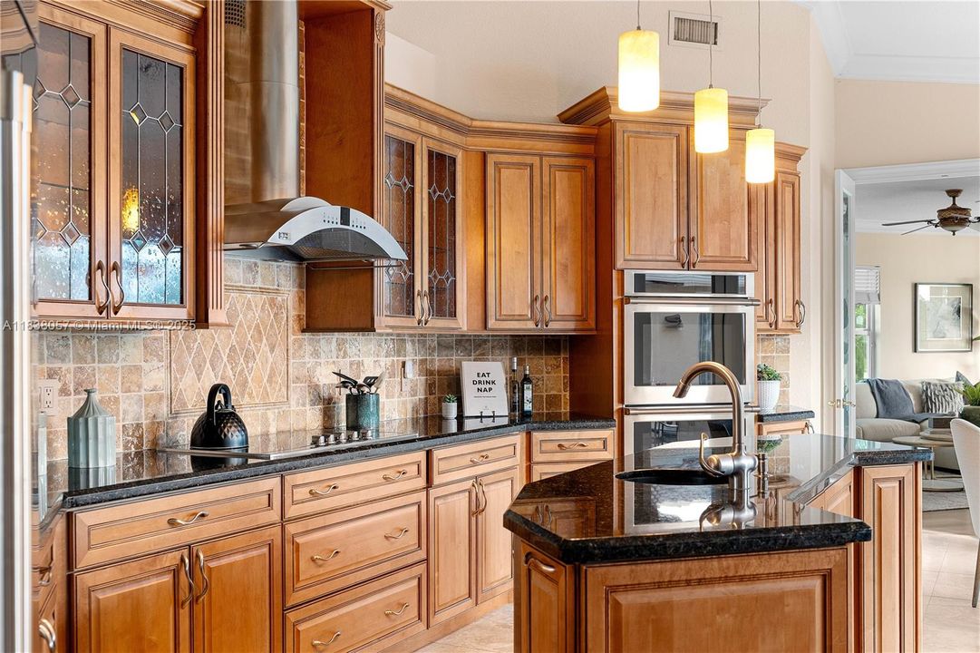 Recently Sold: $1,399,000 (5 beds, 3 baths, 3179 Square Feet)