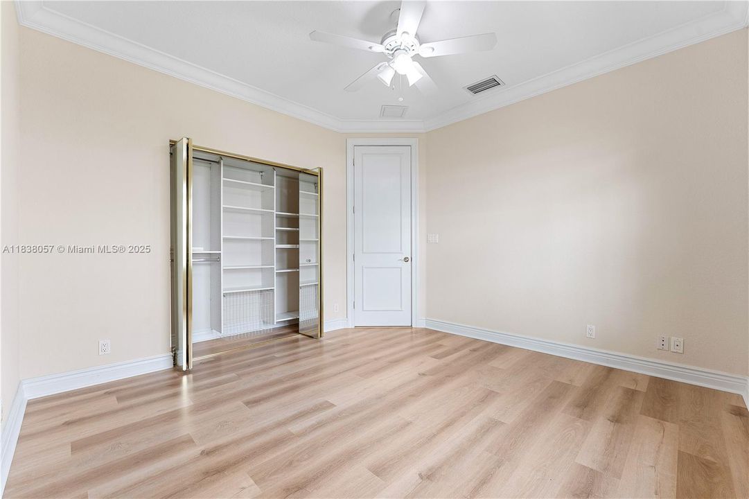 Recently Sold: $1,399,000 (5 beds, 3 baths, 3179 Square Feet)