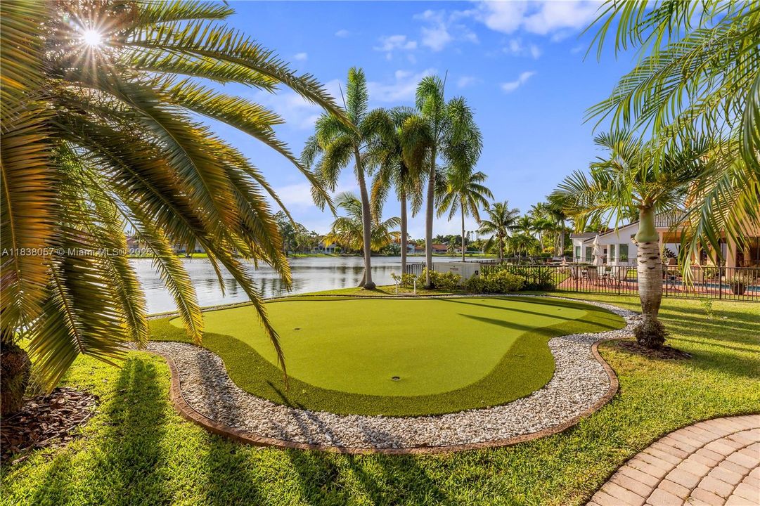 Recently Sold: $1,399,000 (5 beds, 3 baths, 3179 Square Feet)