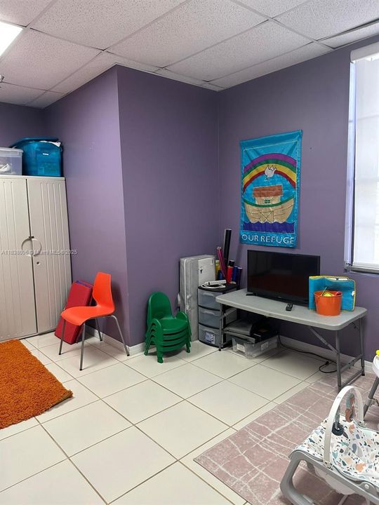 出租: $36 (0 贝兹, 0 浴室, 0 平方英尺)