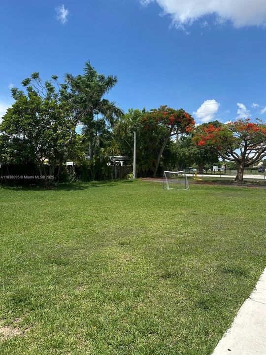 出租: $36 (0 贝兹, 0 浴室, 0 平方英尺)