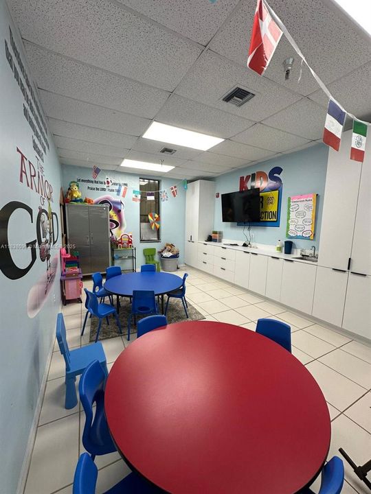 出租: $36 (0 贝兹, 0 浴室, 0 平方英尺)