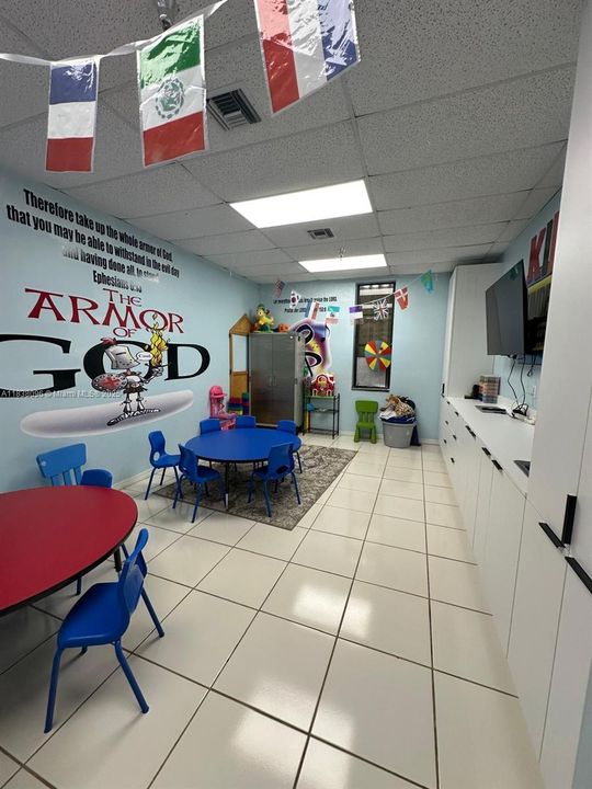 出租: $36 (0 贝兹, 0 浴室, 0 平方英尺)