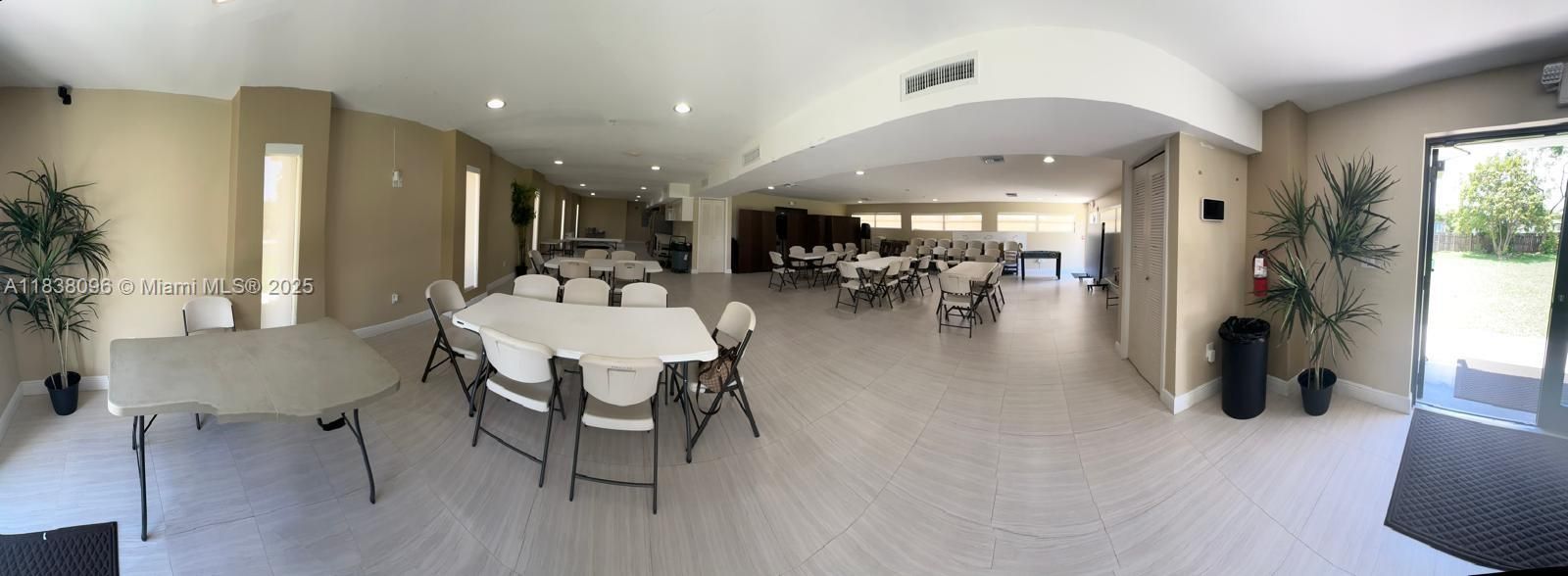 出租: $36 (0 贝兹, 0 浴室, 0 平方英尺)