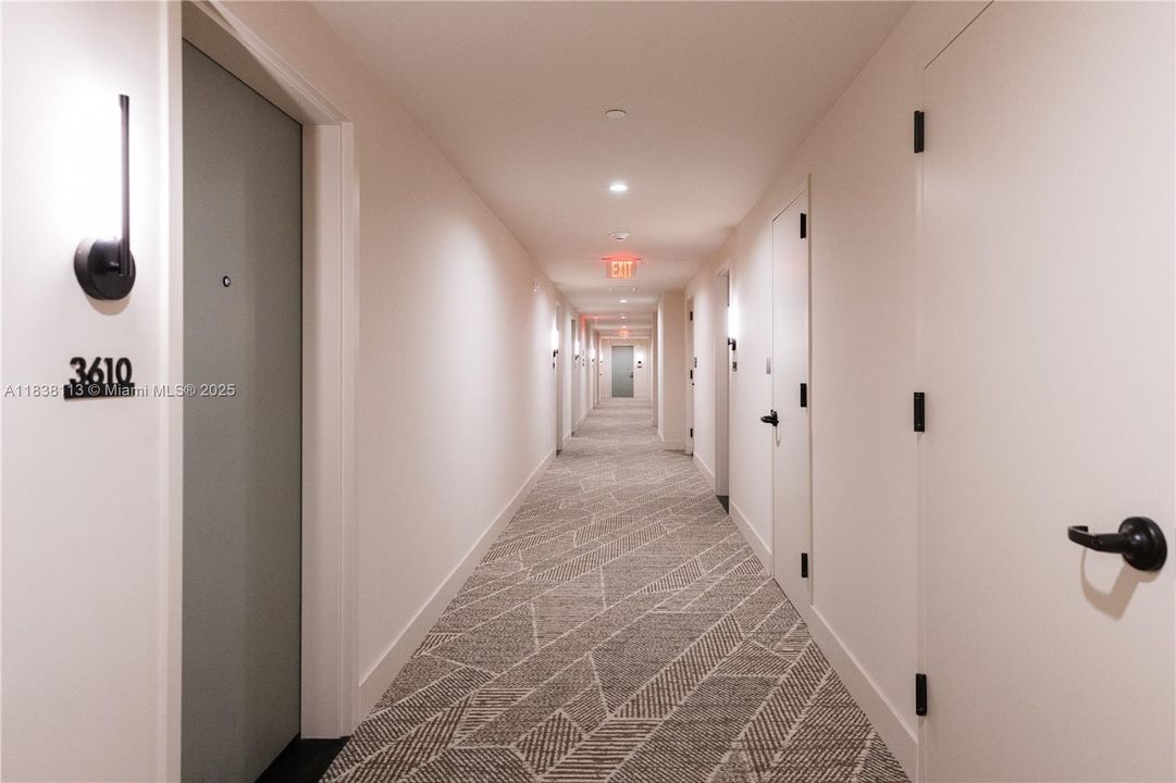 待售: $530,000 (0 贝兹, 1 浴室, 367 平方英尺)