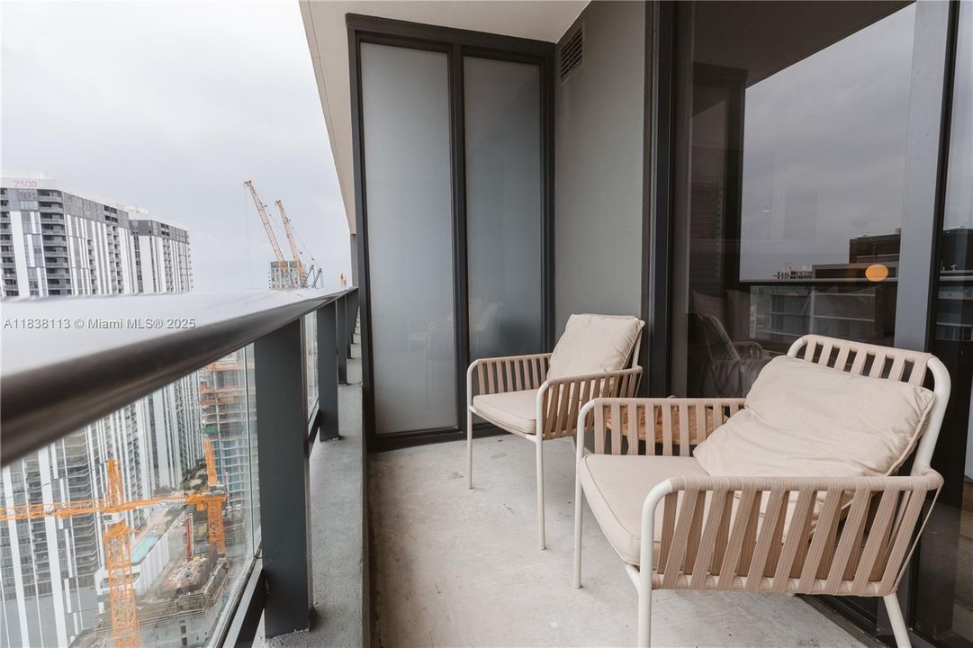 待售: $530,000 (0 贝兹, 1 浴室, 367 平方英尺)