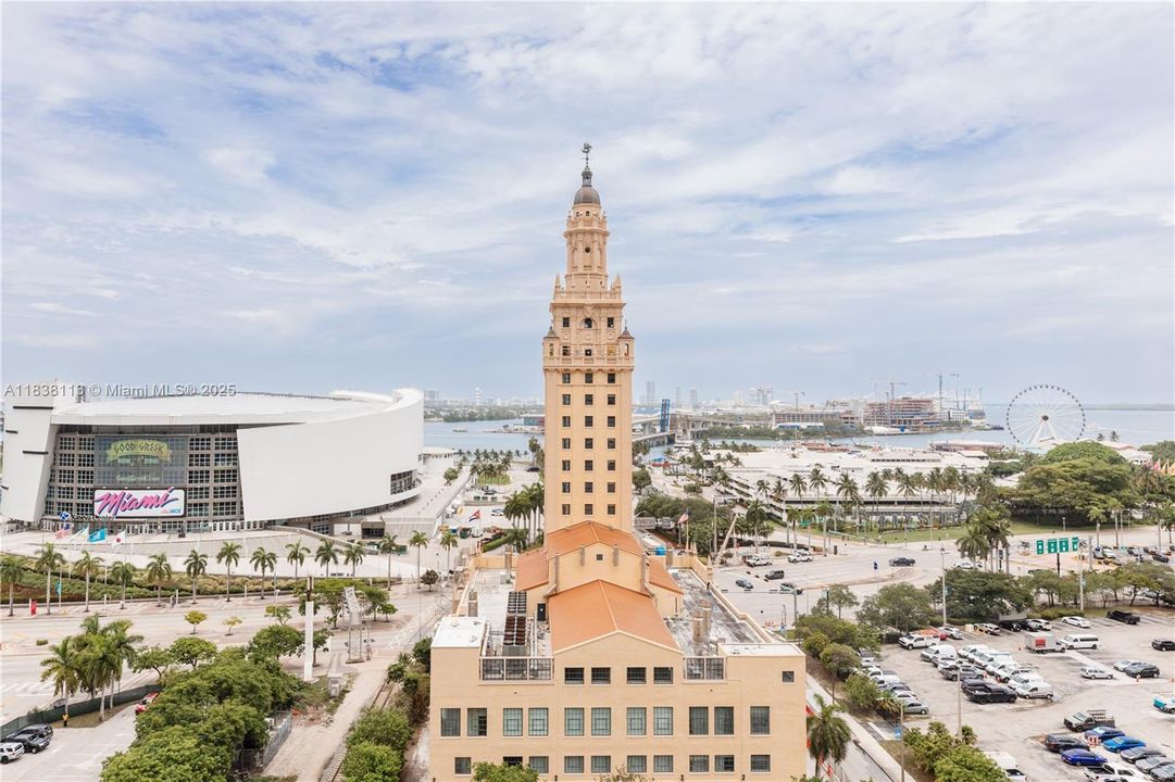 待售: $530,000 (0 贝兹, 1 浴室, 367 平方英尺)