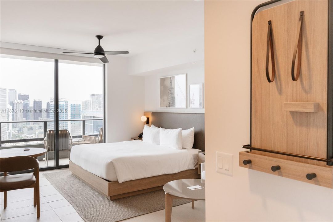 待售: $530,000 (0 贝兹, 1 浴室, 367 平方英尺)