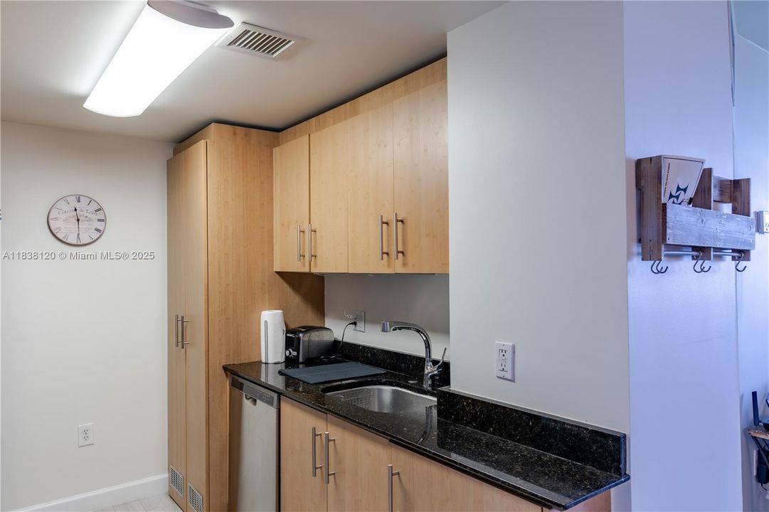 En Venta: $1,300,000 (2 camas, 2 baños, 1056 Pies cuadrados)