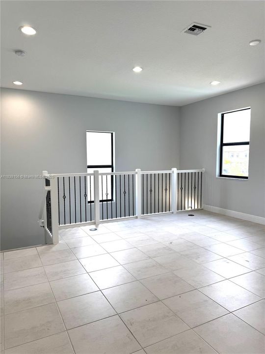 Recently Rented: $4,600 (4 beds, 3 baths, 2512 Square Feet)