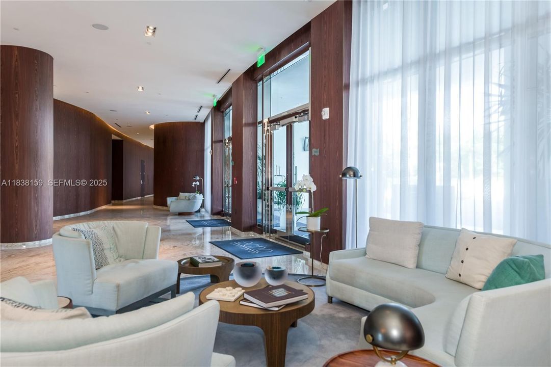 For Sale: $1,295,000 (2 beds, 2 baths, 2103 Square Feet)