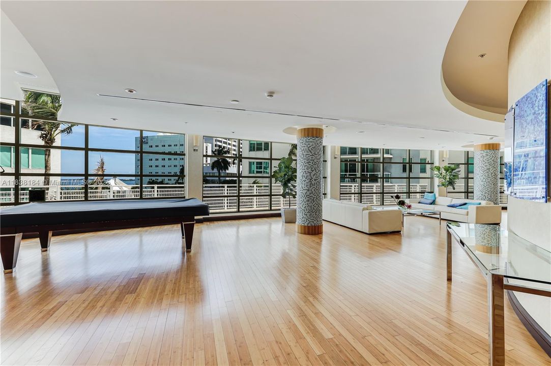 Active With Contract: $269,000 (0 beds, 1 baths, 506 Square Feet)