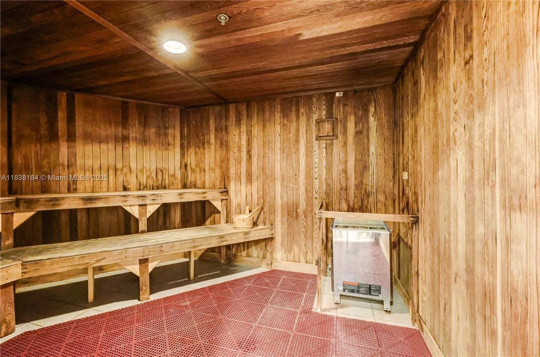 Active With Contract: $269,000 (0 beds, 1 baths, 506 Square Feet)