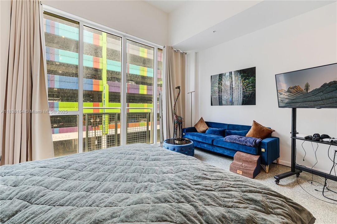 Active With Contract: $269,000 (0 beds, 1 baths, 506 Square Feet)