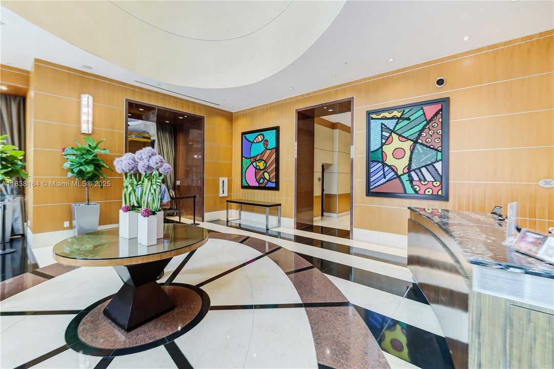 Active With Contract: $269,000 (0 beds, 1 baths, 506 Square Feet)