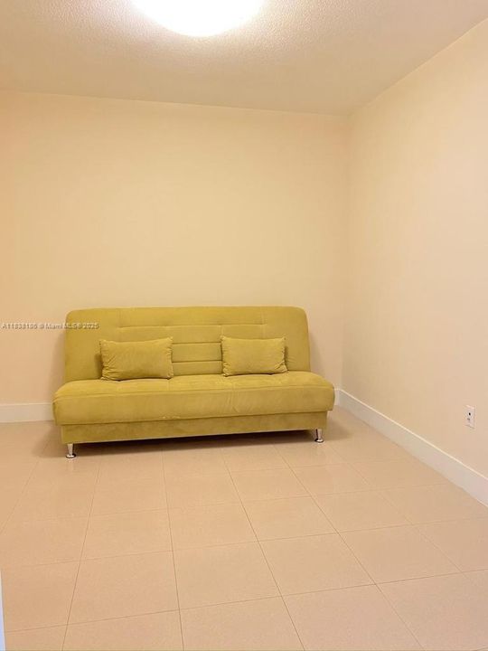 На продажу: $305,000 (1 спален, 2 ванн, 954 Квадратных фут)