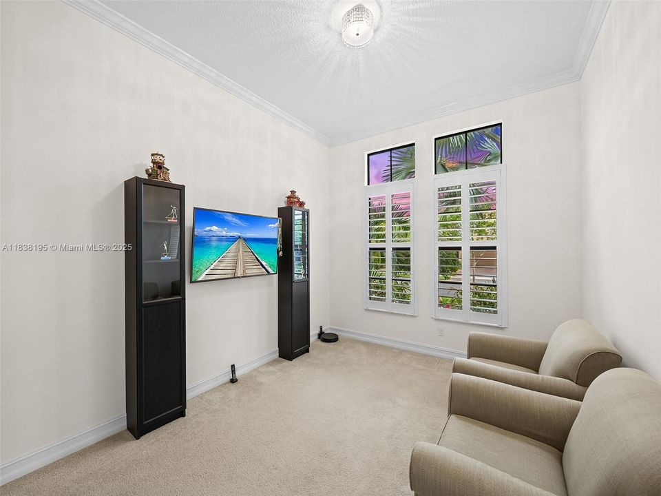 En Venta: $875,000 (3 camas, 3 baños, 2560 Pies cuadrados)