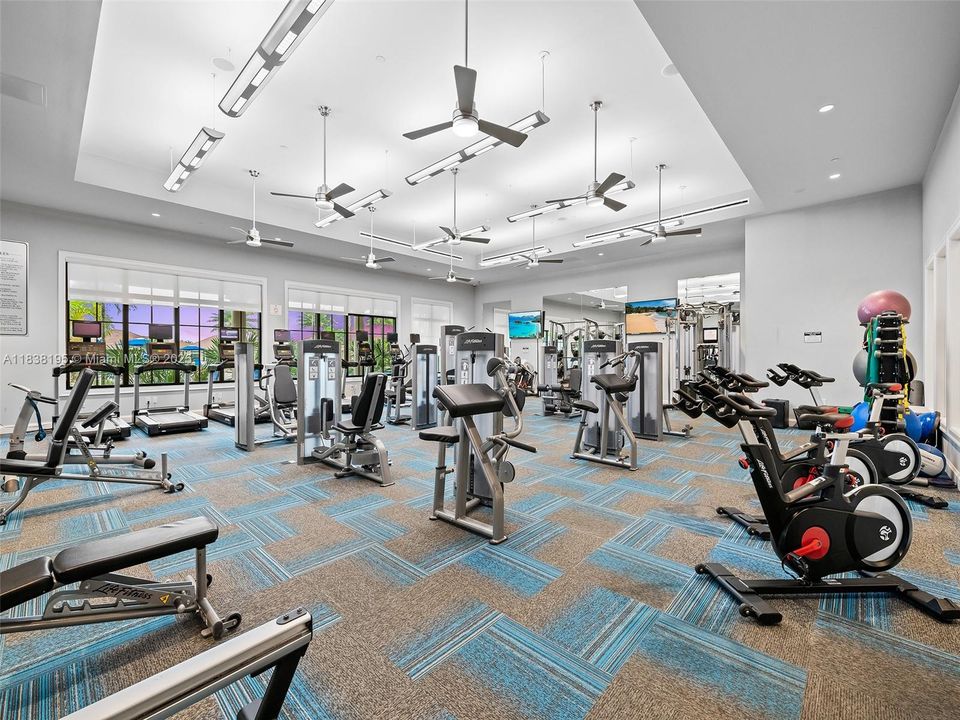 En Venta: $875,000 (3 camas, 3 baños, 2560 Pies cuadrados)