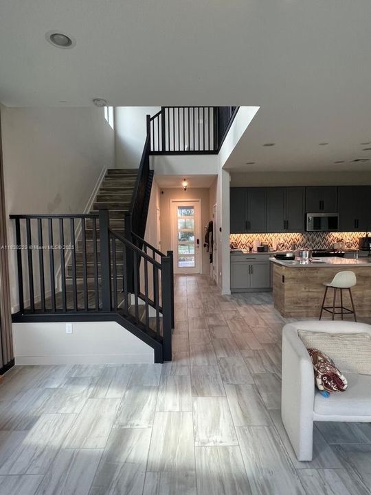 待售: $650,000 (3 贝兹, 2 浴室, 2317 平方英尺)