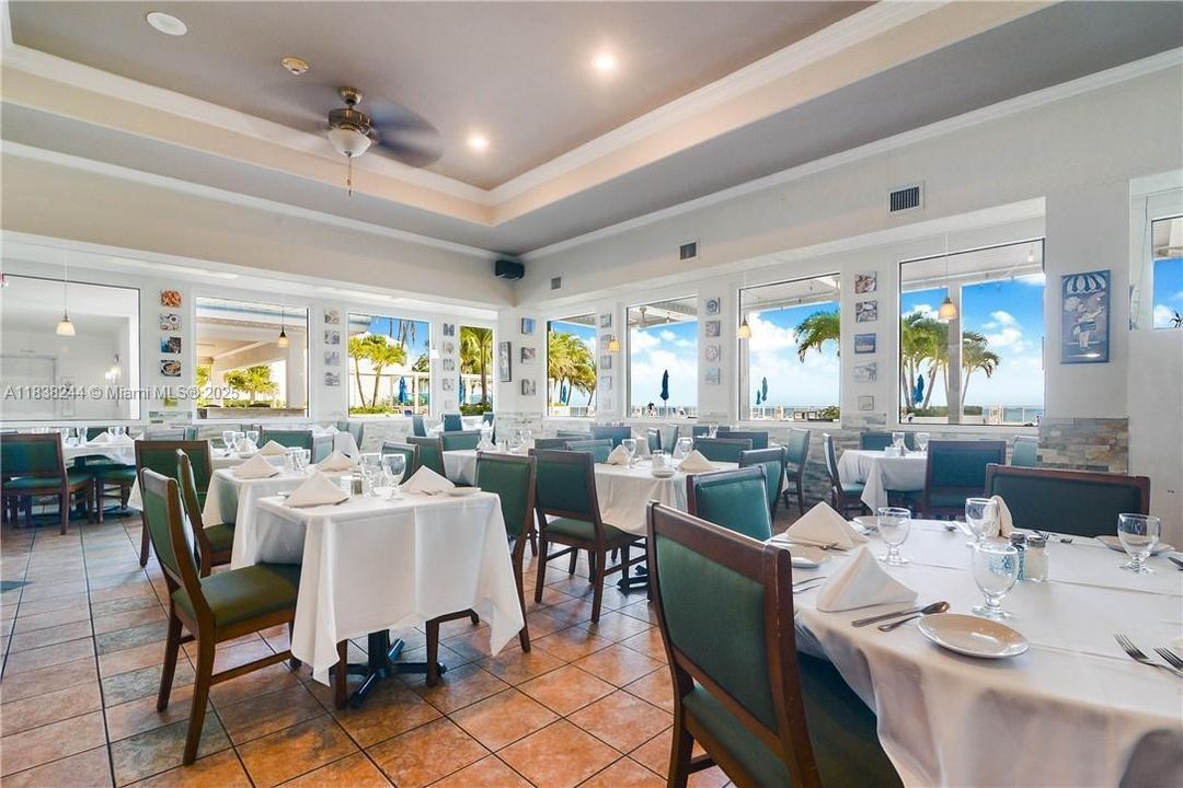 待售: $755,000 (2 贝兹, 2 浴室, 1360 平方英尺)