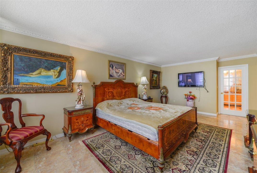 待售: $755,000 (2 贝兹, 2 浴室, 1360 平方英尺)