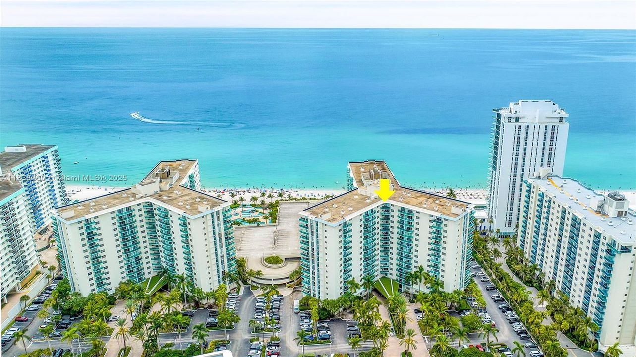 最近售出: $425,000 (1 贝兹, 1 浴室, 789 平方英尺)