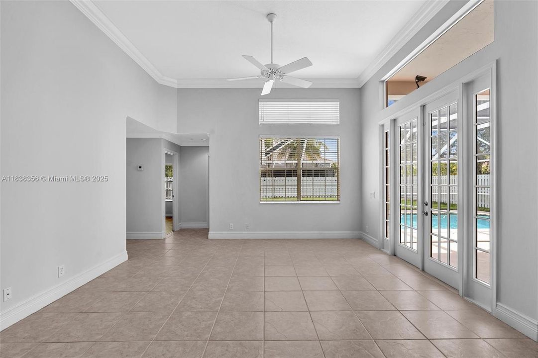 Activo con contrato: $1,050,000 (5 camas, 3 baños, 2956 Pies cuadrados)