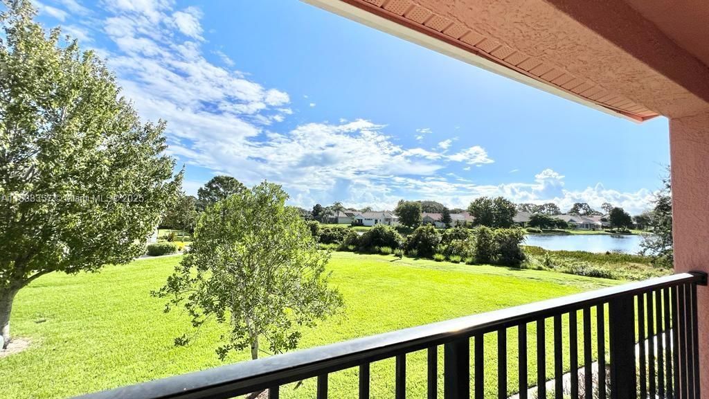 Recently Rented: $2,150 (2 beds, 2 baths, 1288 Square Feet)