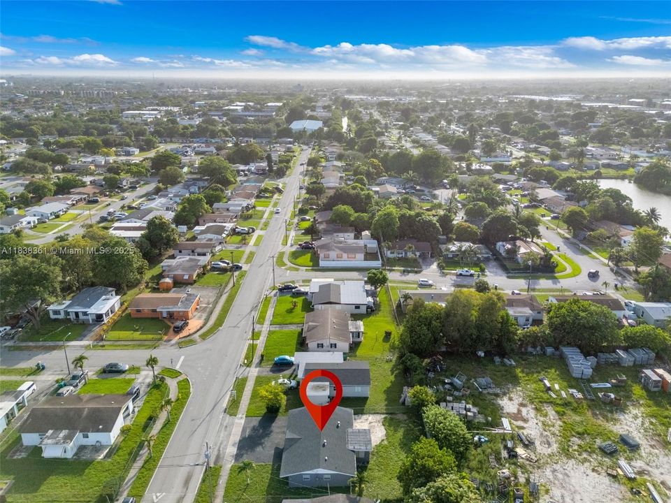 Recently Rented: $3,000 (3 beds, 2 baths, 1145 Square Feet)