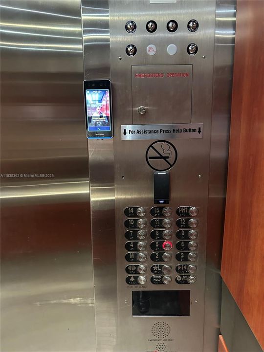 En Venta: $549,770 (2 camas, 2 baños, 980 Pies cuadrados)