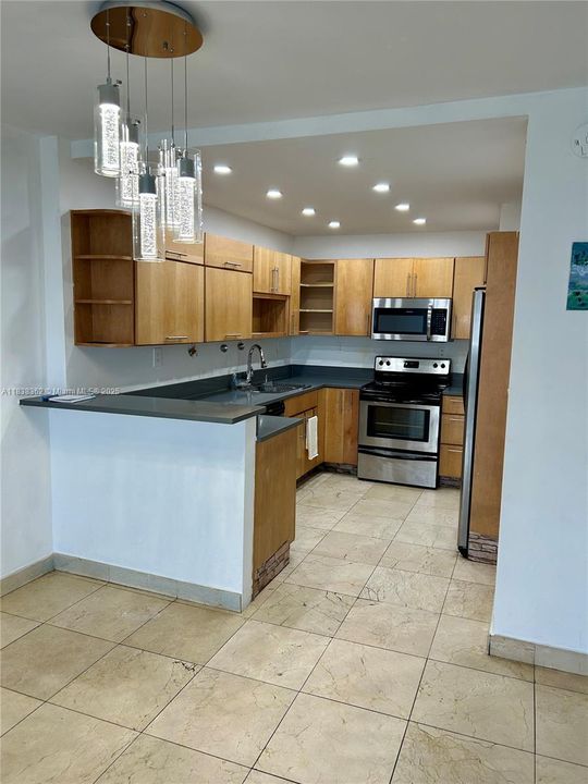 En Venta: $549,770 (2 camas, 2 baños, 980 Pies cuadrados)