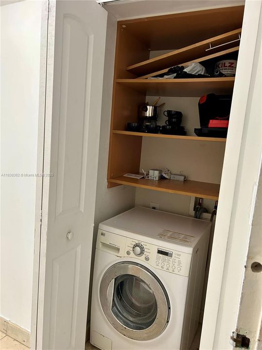 En Venta: $549,770 (2 camas, 2 baños, 980 Pies cuadrados)