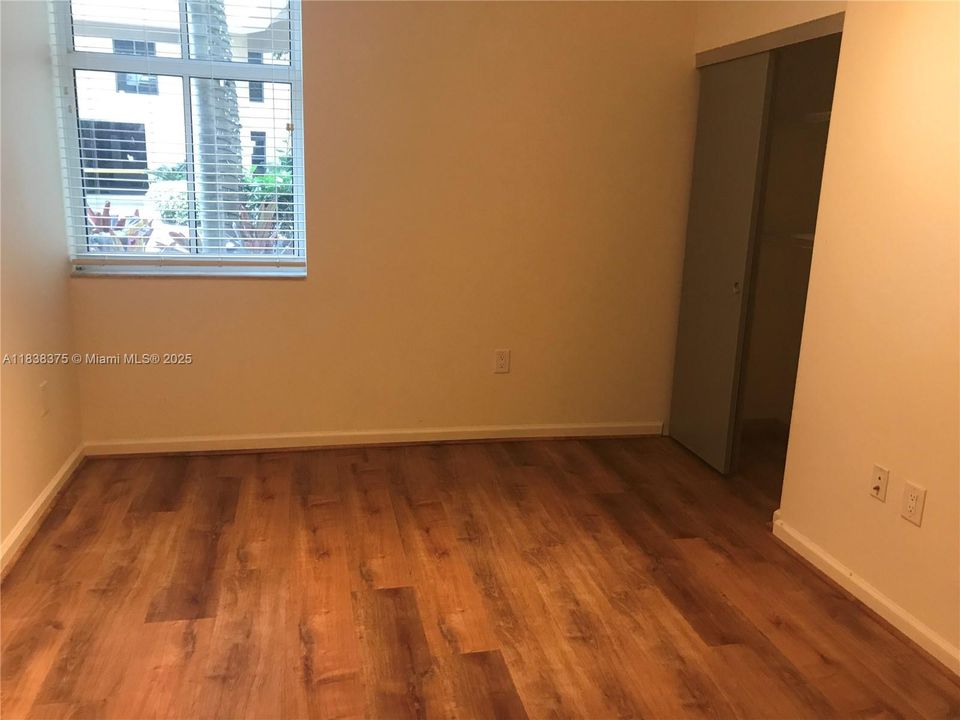 For Rent: $4,100 (3 beds, 2 baths, 1670 Square Feet)