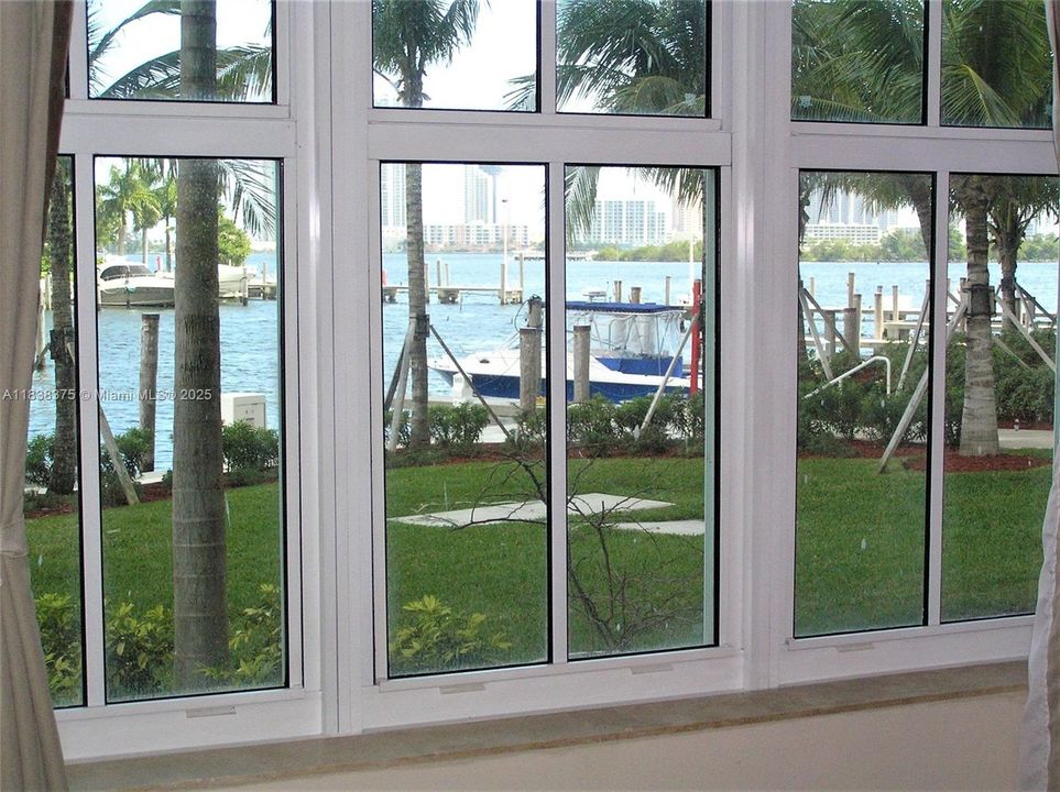 For Rent: $4,100 (3 beds, 2 baths, 1670 Square Feet)