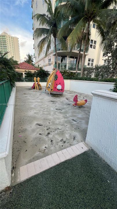 На продажу: $445,000 (1 спален, 1 ванн, 900 Квадратных фут)