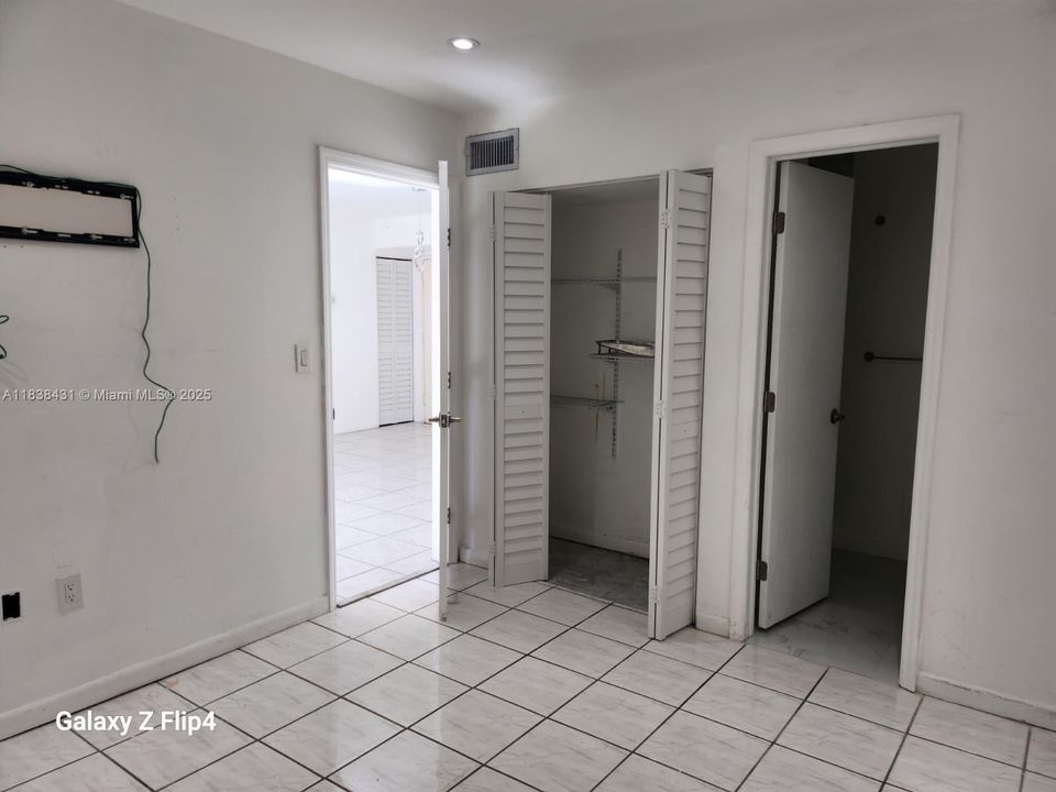 En Venta: $250,000 (2 camas, 2 baños, 782 Pies cuadrados)