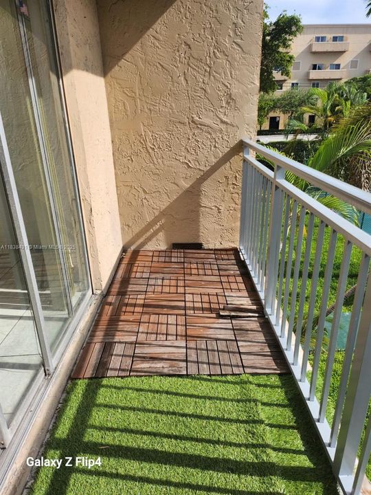 En Venta: $250,000 (2 camas, 2 baños, 782 Pies cuadrados)