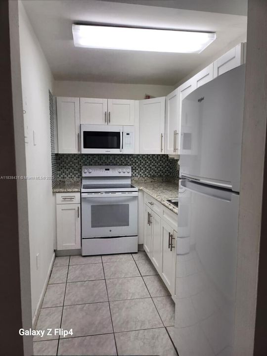 En Venta: $250,000 (2 camas, 2 baños, 782 Pies cuadrados)