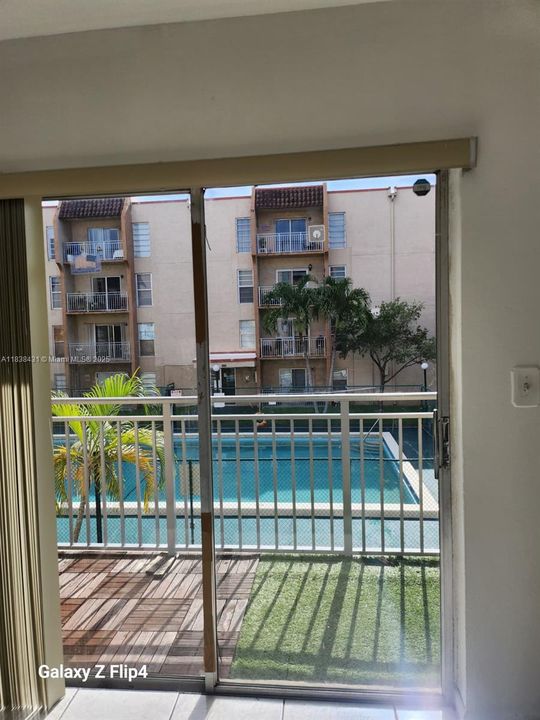 En Venta: $250,000 (2 camas, 2 baños, 782 Pies cuadrados)