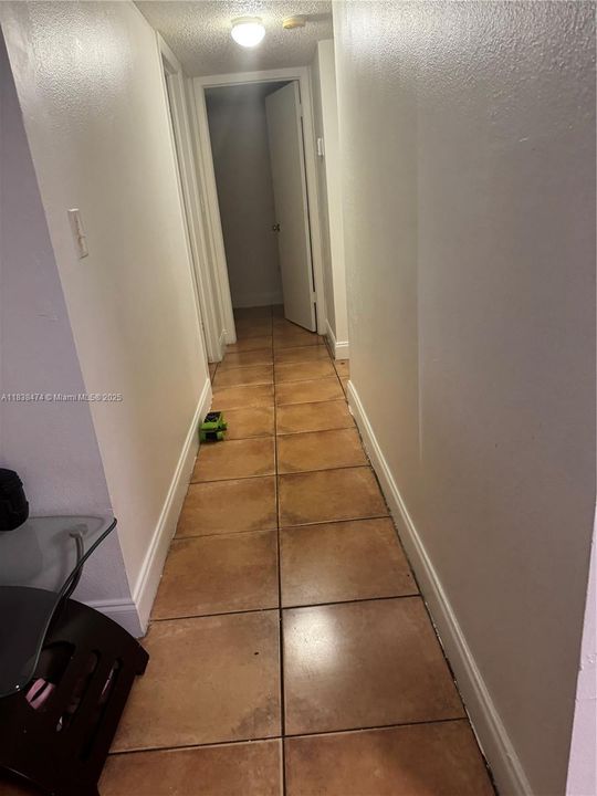 Activo con contrato: $115,000 (2 camas, 2 baños, 1100 Pies cuadrados)