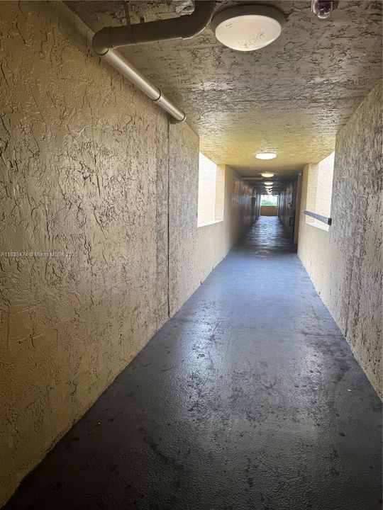 Activo con contrato: $115,000 (2 camas, 2 baños, 1100 Pies cuadrados)