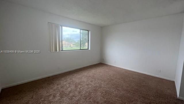 Vendido Recientemente: $199,999 (2 camas, 2 baños, 1032 Pies cuadrados)