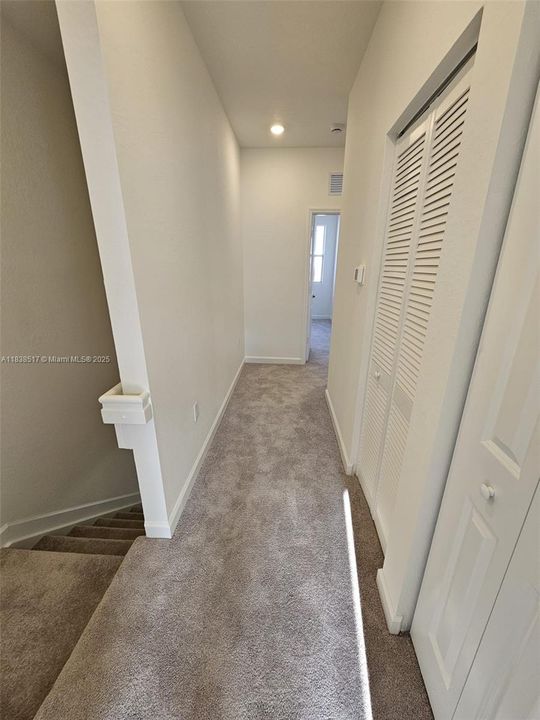 合同活跃: $2,850 (4 贝兹, 3 浴室, 0 平方英尺)