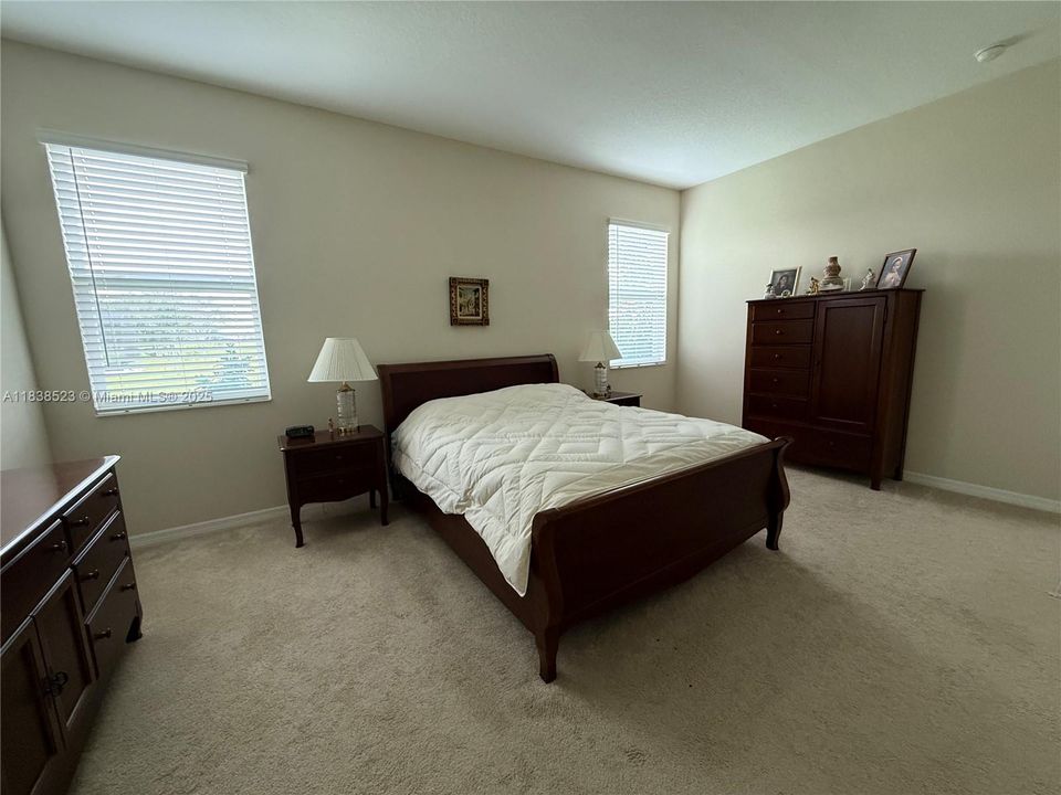 待售: $410,000 (3 贝兹, 2 浴室, 1948 平方英尺)