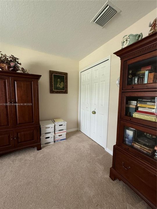 待售: $410,000 (3 贝兹, 2 浴室, 1948 平方英尺)