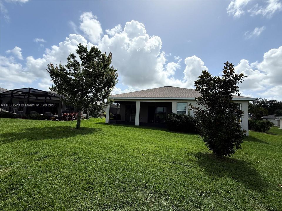 待售: $410,000 (3 贝兹, 2 浴室, 1948 平方英尺)