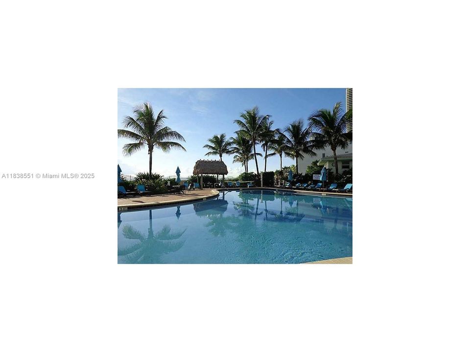 最近售出: $499,900 (2 贝兹, 2 浴室, 1176 平方英尺)